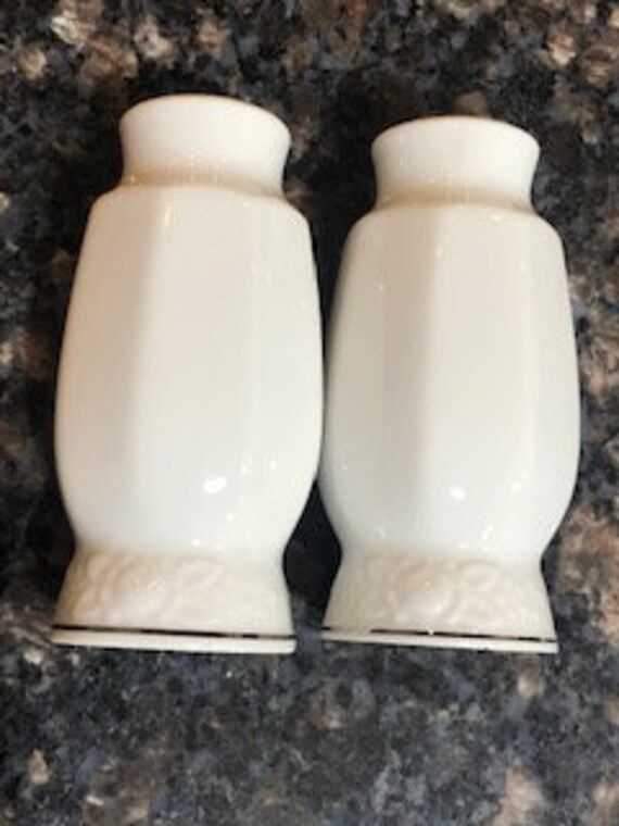 Salt and Pepper Shakers - Porcelain S&P Shakers -… - image 8
