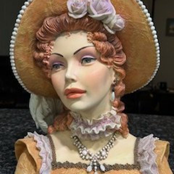 Cameo Girls Deluxe Large 14'' Judith 1818 Lady Head Vase. Beautiful