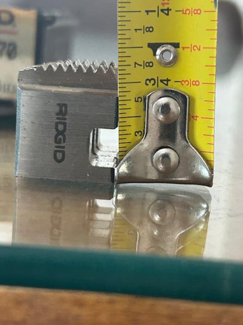 Ridgid 1'' to 2'' High Speed steel Universal Pipe Thread Dies.Totl - 16 pipe thread dies. image 12