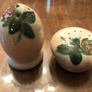 Salt and Pepper shaker set : Vintage glazed Floral Design ceramic Salt and Pepper Shakers.