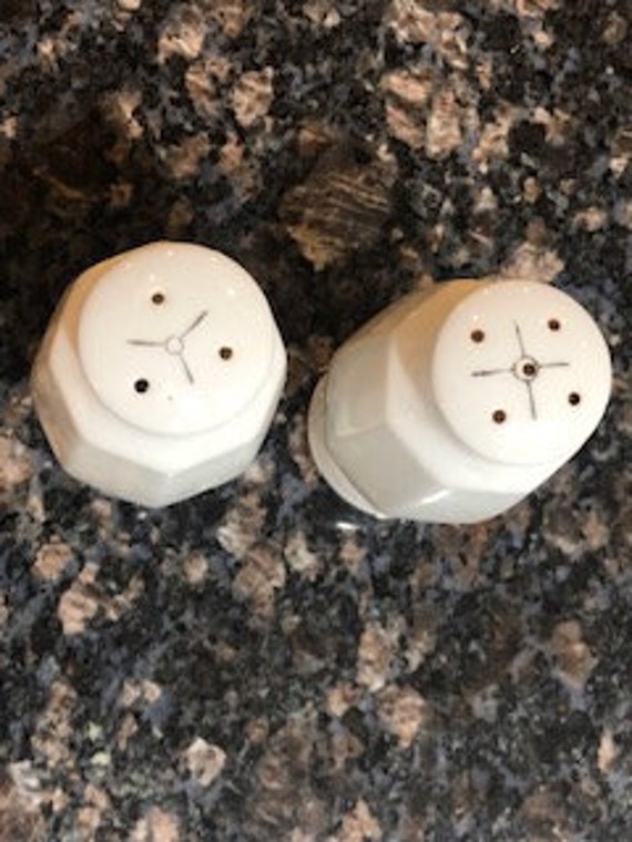 Salt and Pepper Shakers - Porcelain S&P Shakers -… - image 7