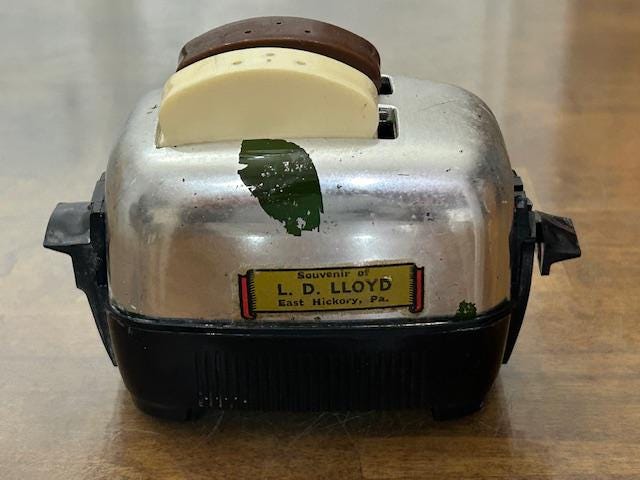 Salt and Pepper Shaker Toaster - Etsy