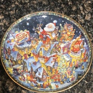 Christmas : Franklin Mint Pepsi Cola fine porcelain plate - A Pepsi-Cola Christmas - by Bill Bell - collectible 1994