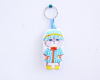 Key chain made of fabric kitty doll.