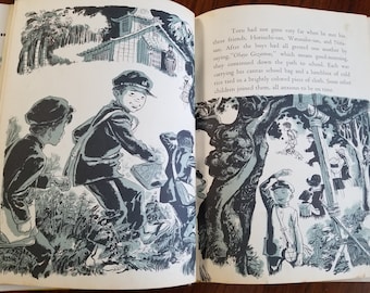 Vintage 1959 The Golden Tombo written and illustrated by H. Tom Hall, Hardcover, Ex-Library