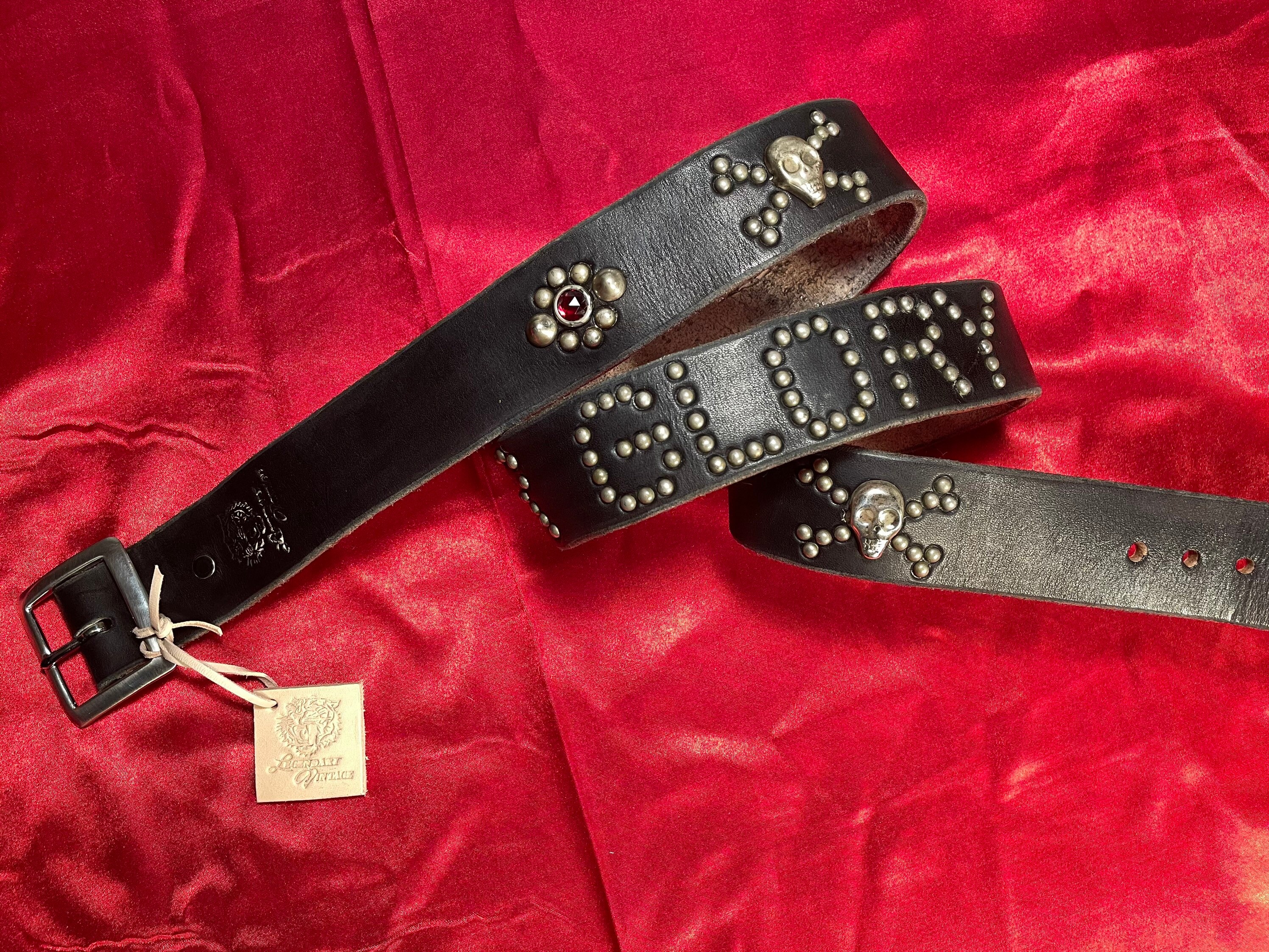 Vintage 90s/2000s Hot Topic Leather Studded Belt Size 44
