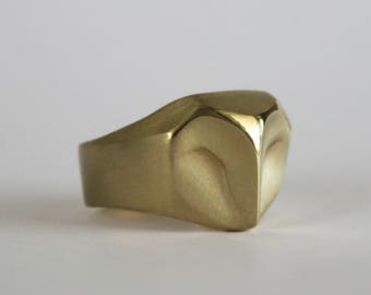 Anillo de búho de oro de 9 quilates