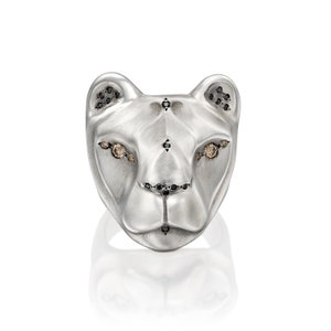 Lioness ring with majestic black & champagne diamonds.