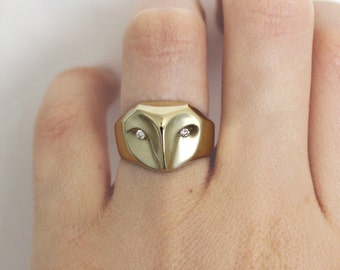 Gold Owl ring with diamonds