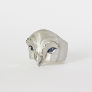 Snowy owl ring with blue Sapphire eyes and white diamonds image 1