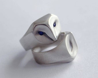 Owl Ring with Blue Sapphire Eyes, barn owl, animal jewelry, silver owl, owl jewelry, owl gift, owl Christmas gift