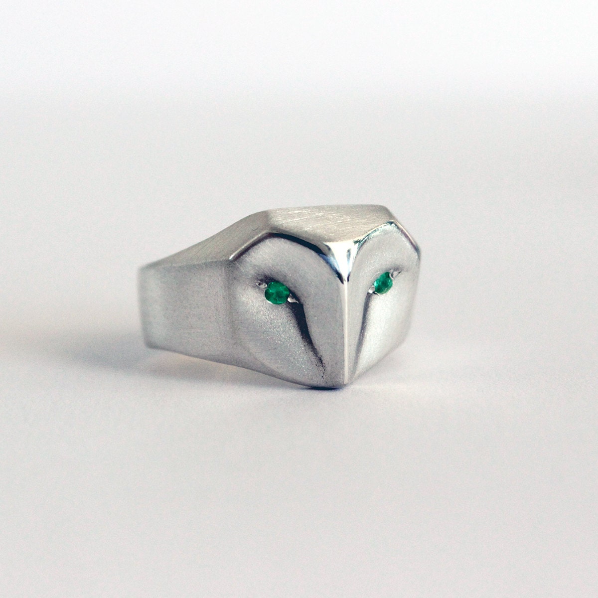Barn Owl Sterling Silver Ring, Green Emerald Eyes, Animal Jewelry