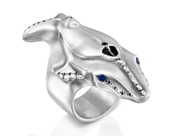 MAJESTIC BLUE WHALE Ring