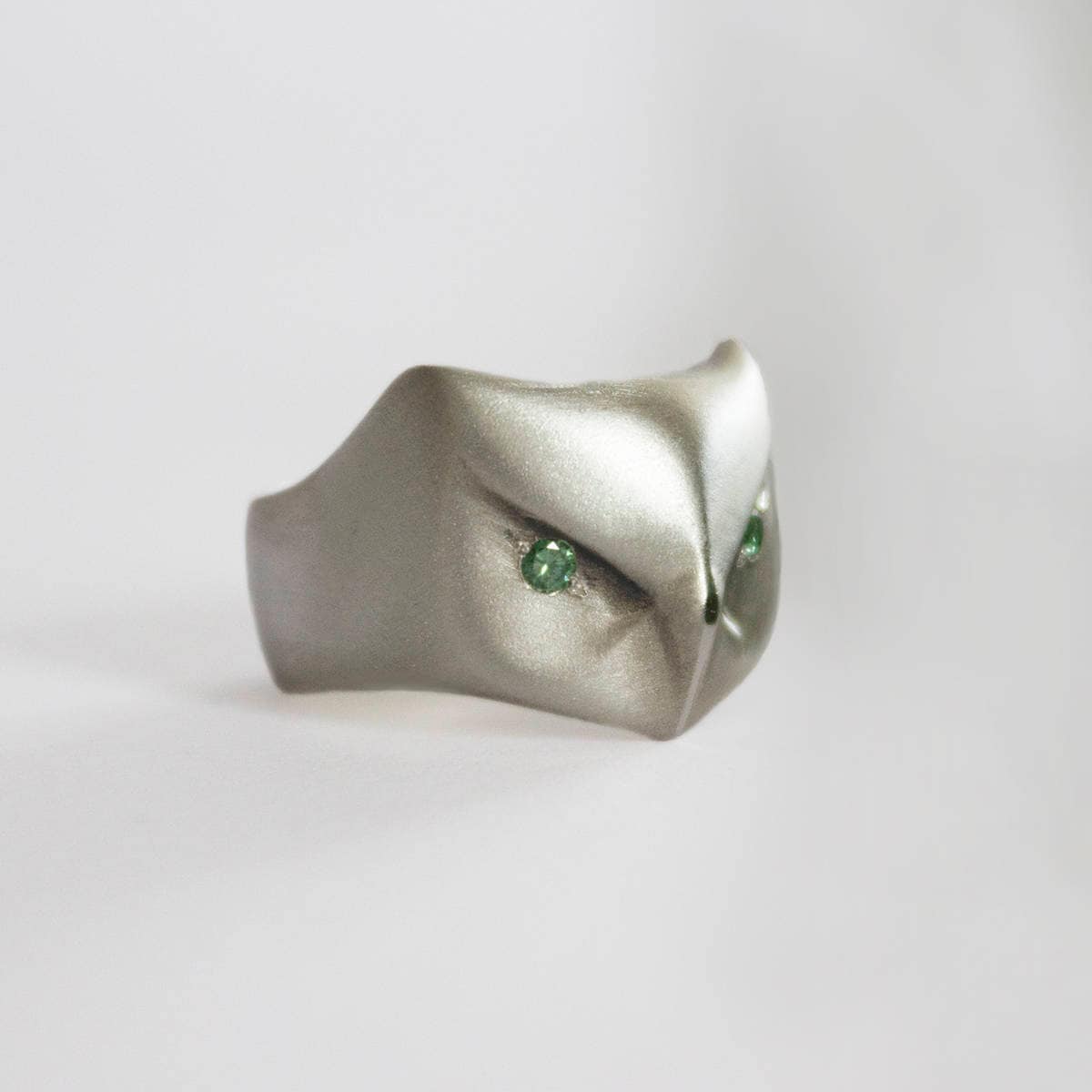 Graet Horned Owl Ring with Green Diamond Eyes