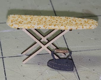 1:48 Wood Ironing board and Iron wall decoration KIT