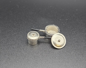 1:24 scale pots with lids set of 2