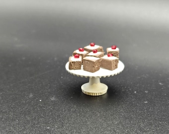 1:12 food, cupcake, brownies, apple,