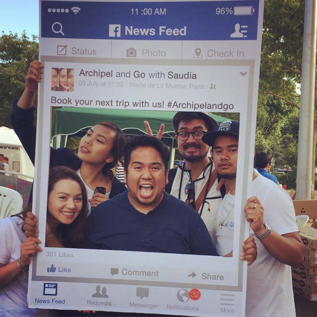 Digital Facebook Style Frame, Large Photo Booth, Extra Large Photo Prop