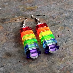 Regenbogen-Tropfen-Ohrringe - Laser geschnitten Acryl
