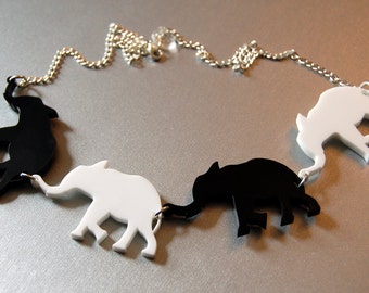 Acrylic Elephant Line Necklace