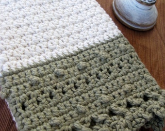 Vieux Carré Towel Crochet Pattern // Doigt, main ou serviette de bain // Cadeaux de pendaison de crémaillère // Cadeaux de mariage