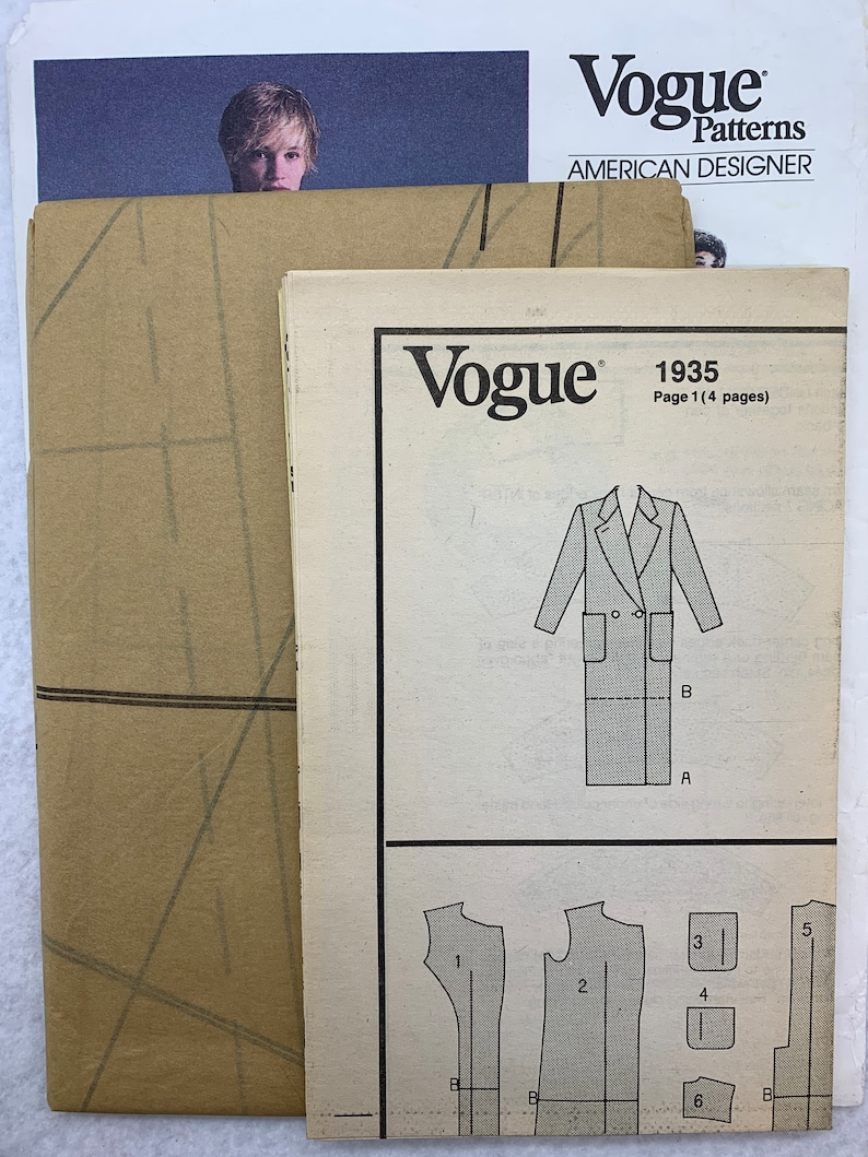 Vogue 1935, Coat Pattern, Loose-fitting Coat, A-line, Double-breasted Coat, Notched Collar, Extended Shoulders, Size 10, Uncut Pattern image 7