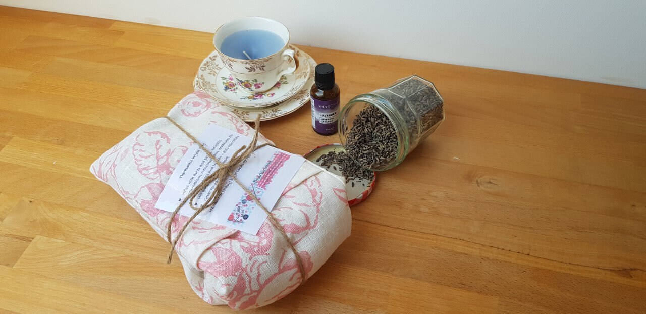 Heat Pack an Alternative to a Hot Water Bottle. Can Be Warmed in a