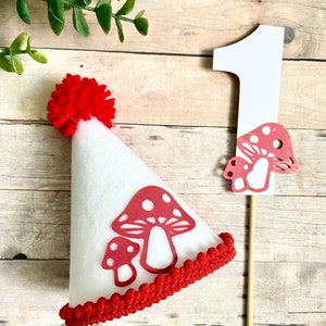 Pilz 1 Geburtstag Cake Topper oder Mini Partyhut: Roter verzauberter Wald Dekor
