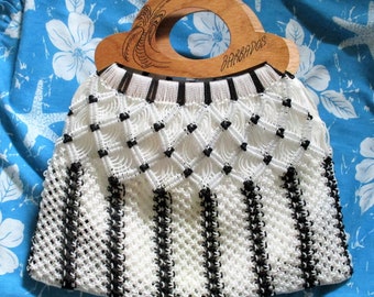 Vintage Barbados Purse with Wooden Handle, Black & White Woven Bag, Hand Woven Bag, Barbados Souvenir, Summer Vacation Bag
