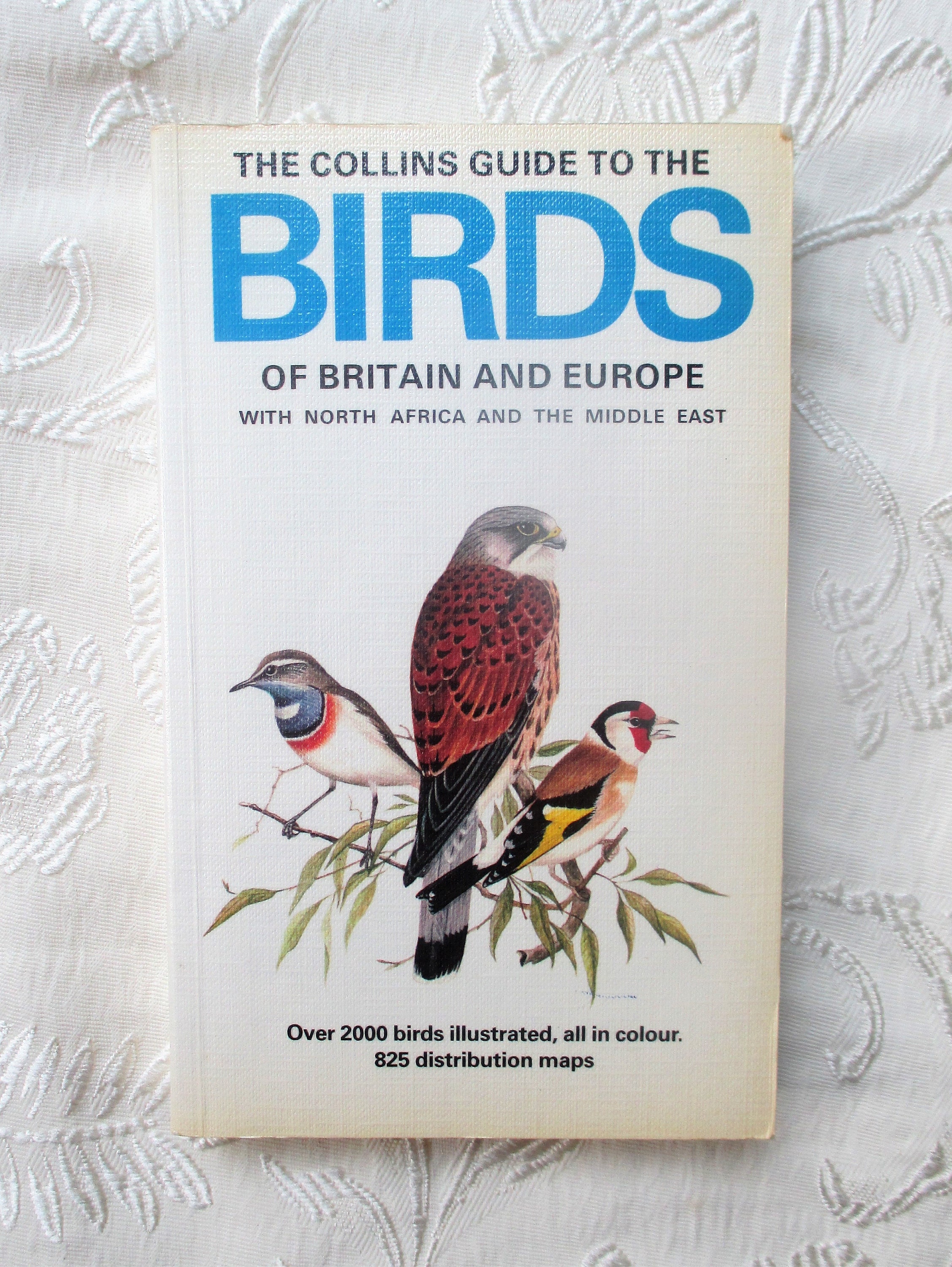 Collins Guide to the Birds of Britain and Europe With North Africa and the  Middle East, 1988 Collins Pocket Guide -  UK