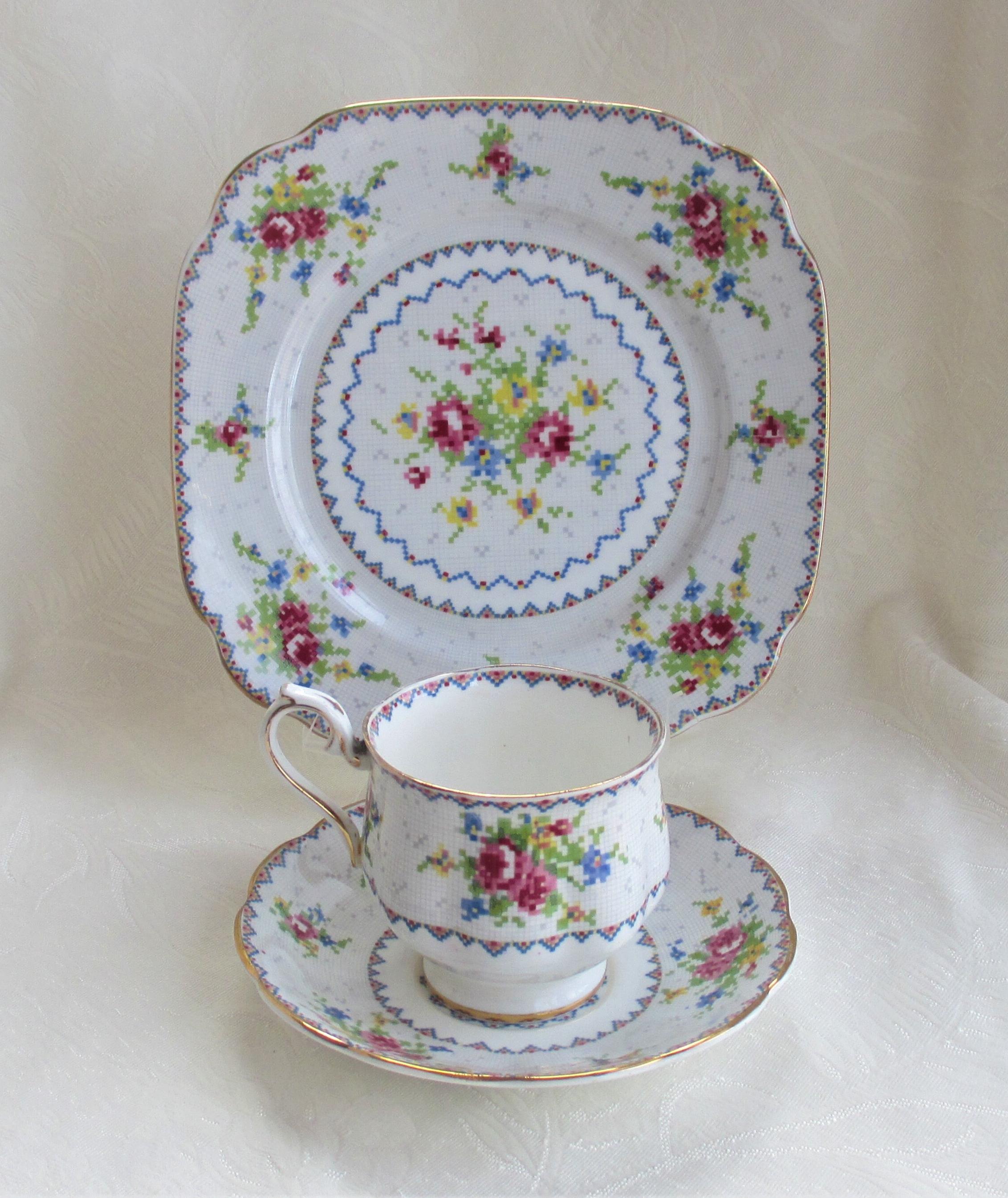 6b67 ROYAL ALBERT 18cm PETIT POINT ロイヤルアルバート プチポワン