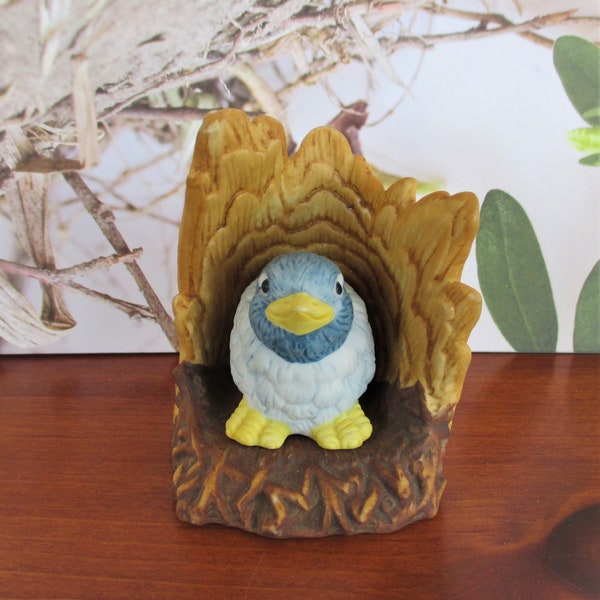 Woodland Surprises Bluebird Figurine, Franklin Mint Porcelain 1984 Jacqueline B Smith Bird, Collector Series, Made in Taiwan, Porcelain Bird