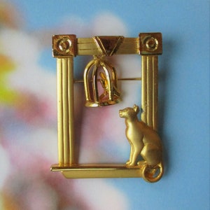 JJ Cat Brooch, Cat on Windowsill Watching Bird in Swinging Cage, Brushed Gold Tone Brooch, Cat Lover Jewelry Gift, JJ Jonette Feline Pin