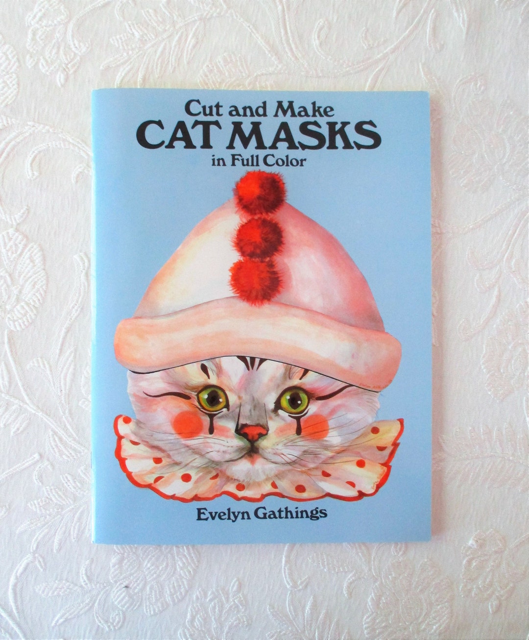 Cut and Make Cat Masks in Full Color by Evelyn Gathings, 1988 Paperback