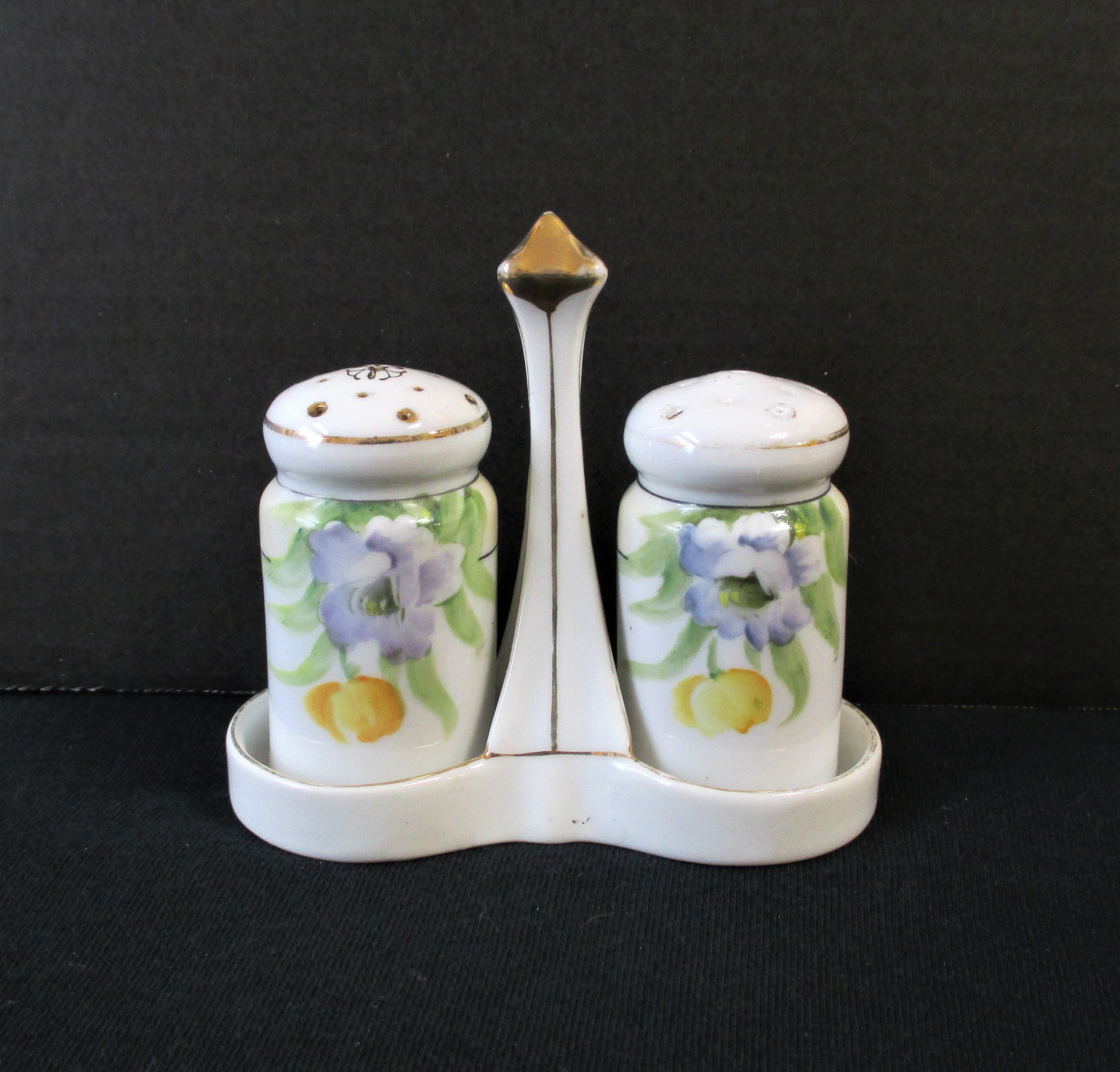 Porcelain salt on sale and pepper shakers