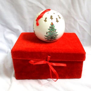Ceramic Pomander Christmas Ornament in Red Velvet Satin Lined Box, Vintage Christmas Tree Ornament Scent Diffuser Pomander
