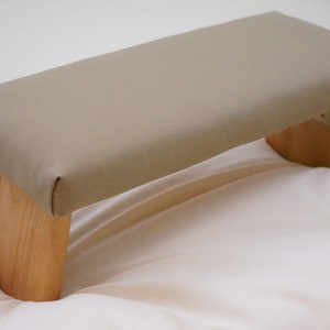 Premium Folding Meditation Bench, Round Legs, Organic Cotton