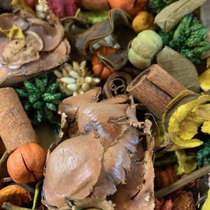 Lemon Lavender Scented Potpourri / Scented Potpourri with Refresher Oil / Highly Scented Potpourri / Farmhouse Potpourri / Potpourri