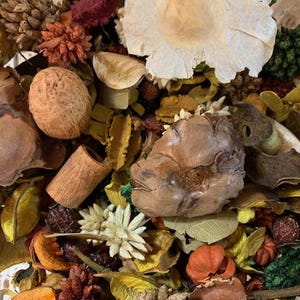 Toasted Marshmallow Potpourri / Fall Potpourri/ Autumn Potpourri/ Scented Potpourri with Refresher Oil / Potpourri