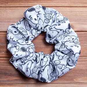 Snoopy Scrunchie