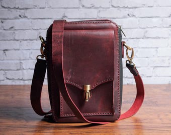 Small Leather Messenger Crossbody
