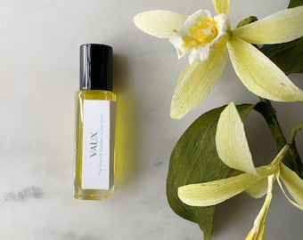 Vaux Perfume Oil | Coconut, Cardamom, Vanilla | Natural, Botanical Jojoba Oil Roll-On | Travel, Purse, Clutch, Gifts | Sweet Gourmand Parfum