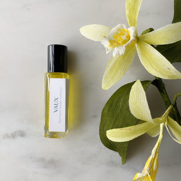Vaux Perfume Oil | Coconut, Cardamom, Vanilla | Natural, Botanical Jojoba Oil Roll-On | Travel, Purse, Clutch, Gifts | Sweet Gourmand Parfum