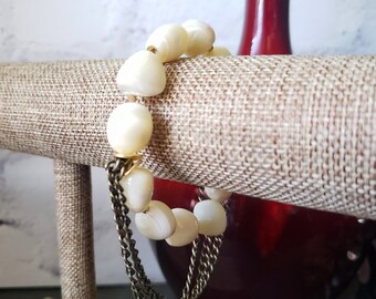 Mother Of Pearl Bracelet. Beach Day Bracelet.  Winter White Jewelry