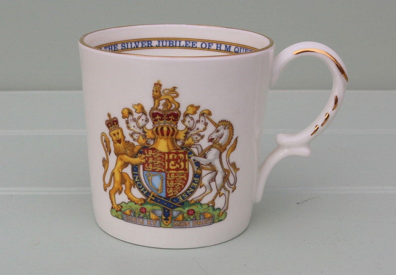 Aynsley Royal Commemerative Mug