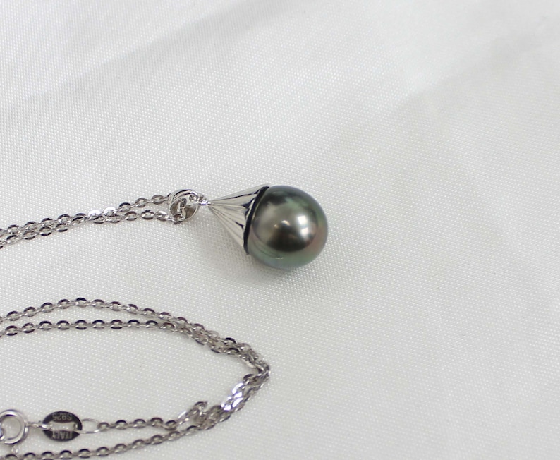Peacock Green Tahitian Pearl 11.5mm on 925 Sterling Silver Pendant