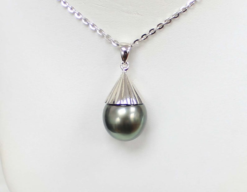 Peacock Green Tahitian Pearl 11.5mm on 925 Sterling Silver Pendant