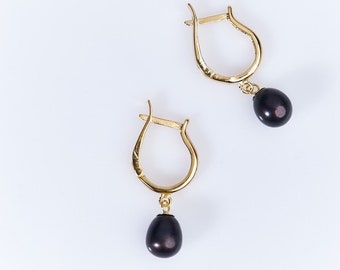 Black Pearl Teardrop Hoop Earrings | Natural Cultured Freshwater Pearl Huggie Earrings | Deep Gold Jewelry