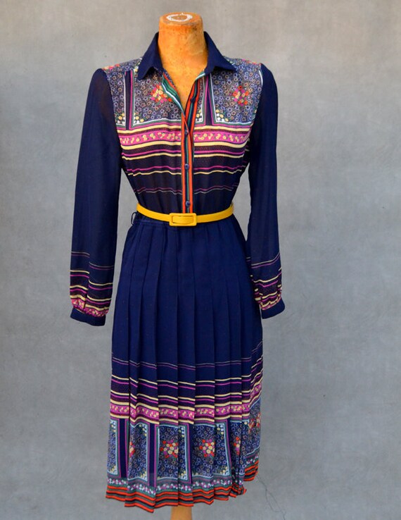 Adorable Long Sleeve Dress - image 1