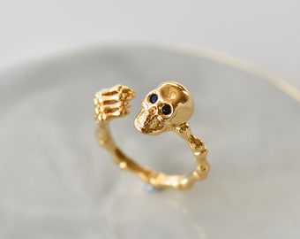 gold skull ring womens